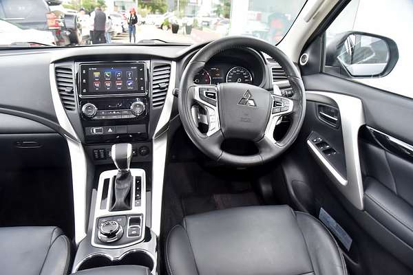 2017 Mitsubishi Pajero Sport Exceed QE