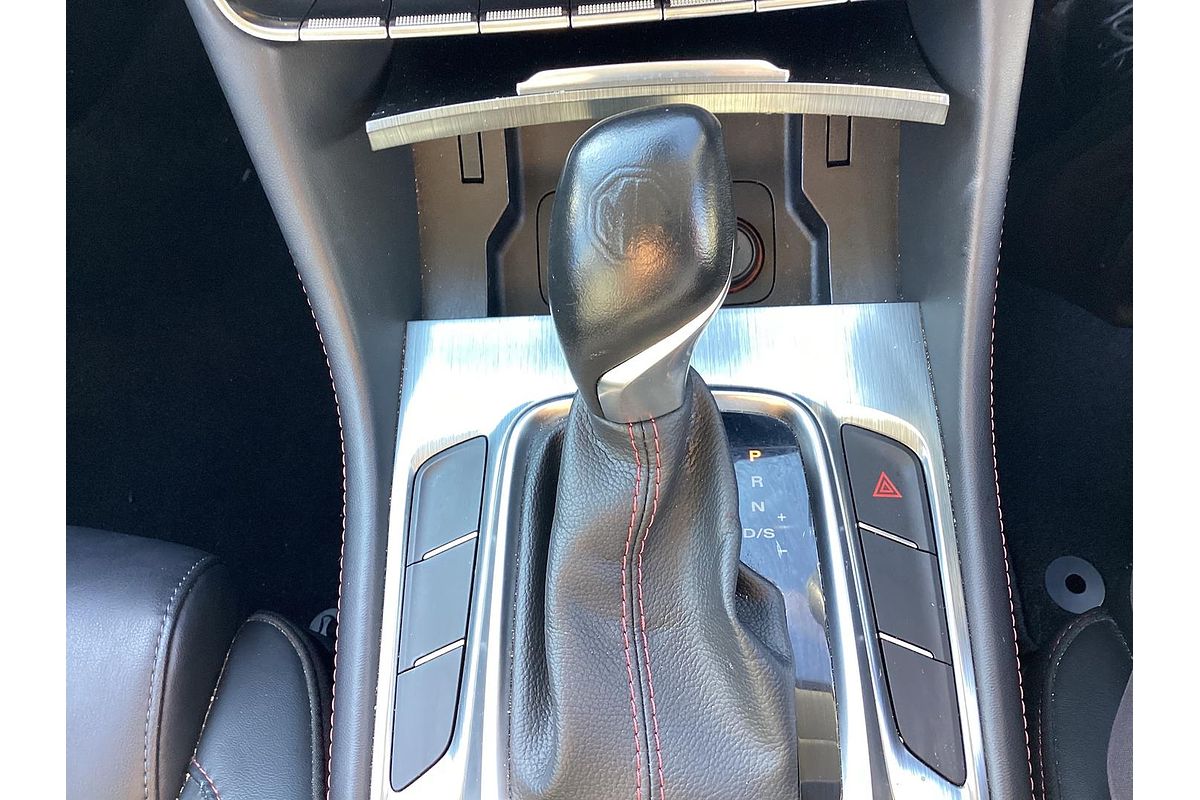2022 MG HS Vibe SAS23