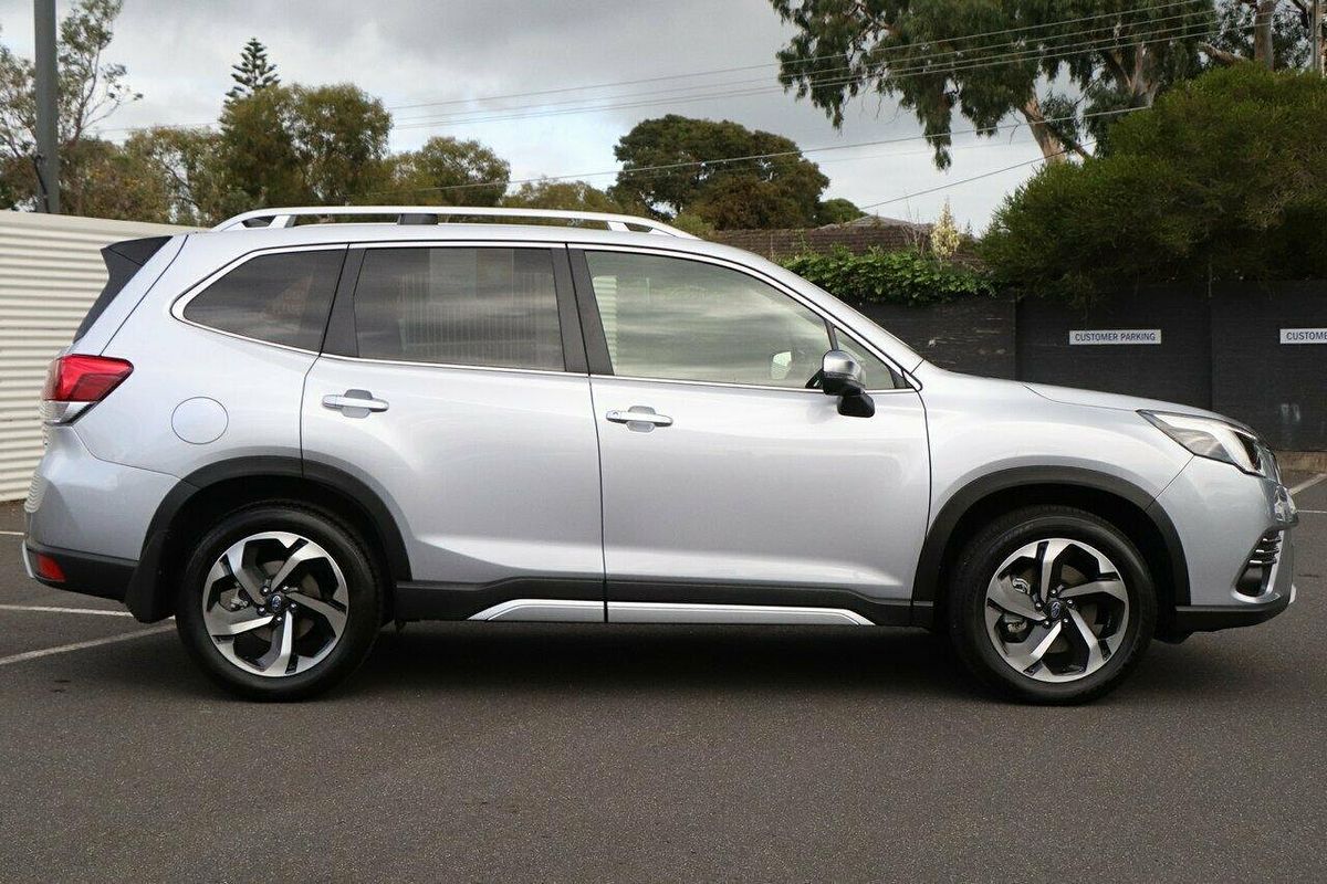 2024 Subaru Forester 2.5i-S S5
