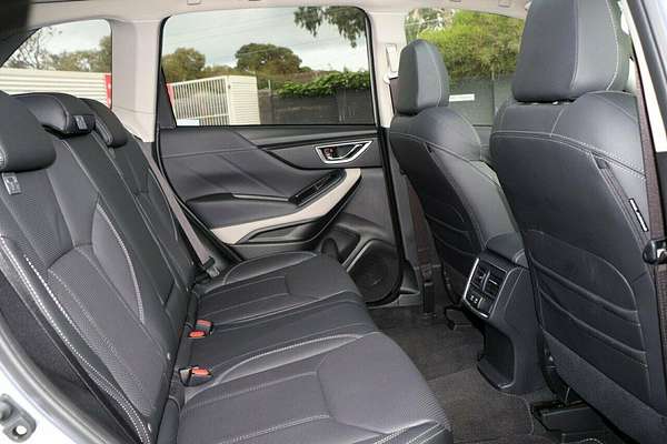 2024 Subaru Forester 2.5i-S S5