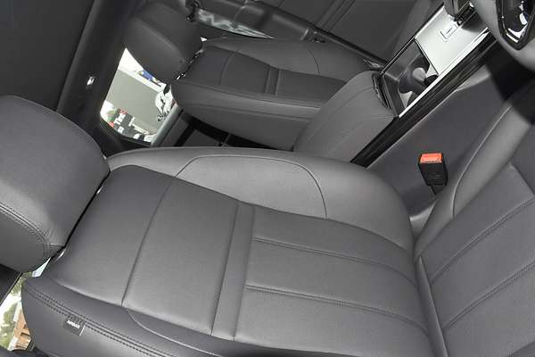 2025 Land Rover Range Rover Evoque P250 Dynamic SE L551