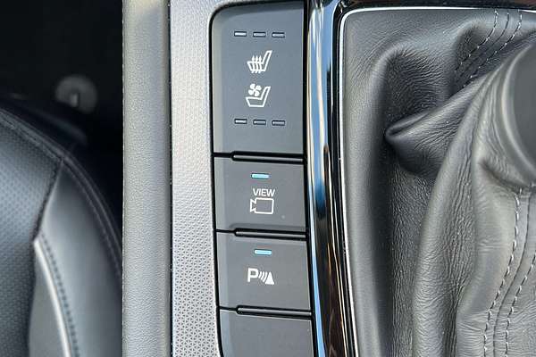 2015 Hyundai Genesis Ultimate Pack DH