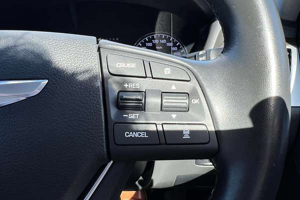 2015 Hyundai Genesis Ultimate Pack DH