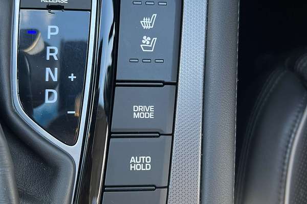 2015 Hyundai Genesis Ultimate Pack DH