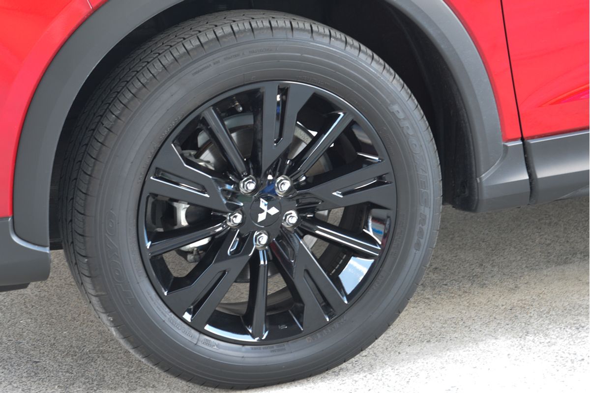 2024 Mitsubishi Eclipse Cross Black Edition YB