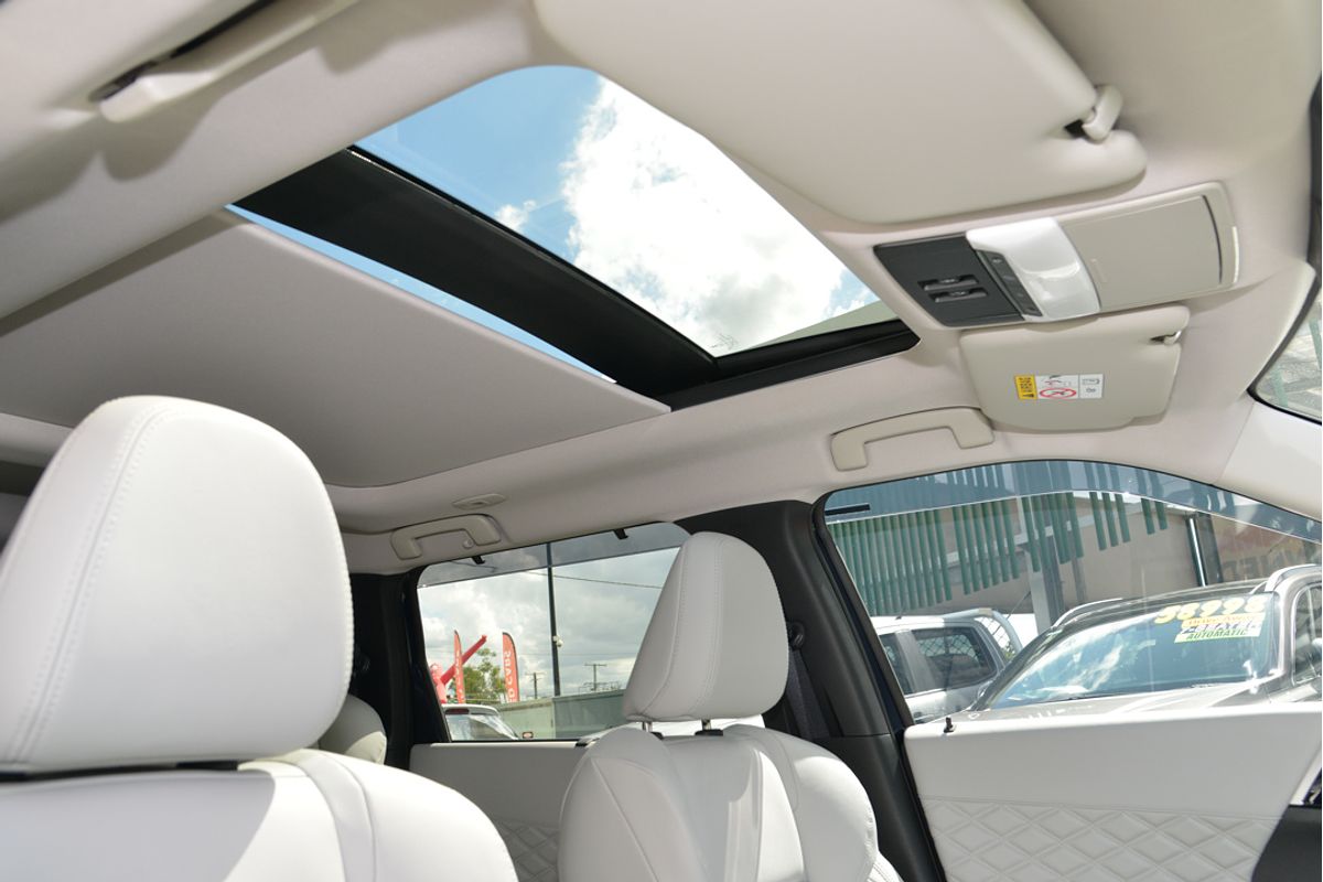 2024 Mitsubishi Outlander PHEV Exceed ZM