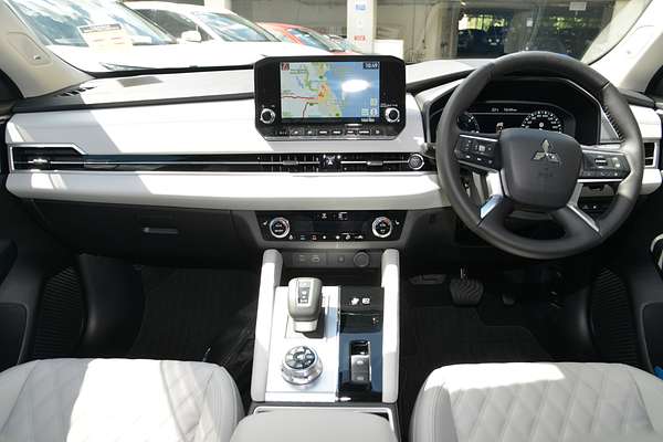 2024 Mitsubishi Outlander PHEV Exceed ZM