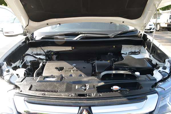 2017 Mitsubishi Outlander LS Safety Pack ZK