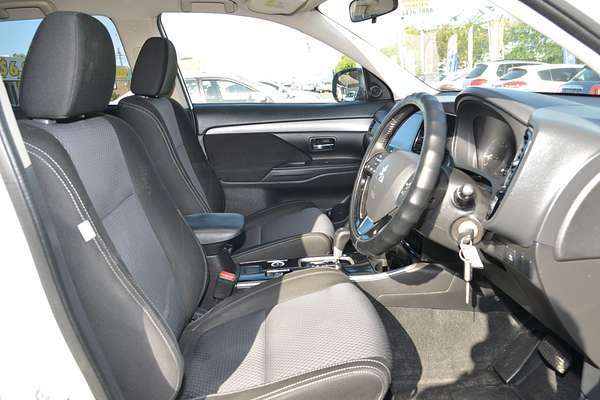 2017 Mitsubishi Outlander LS Safety Pack ZK