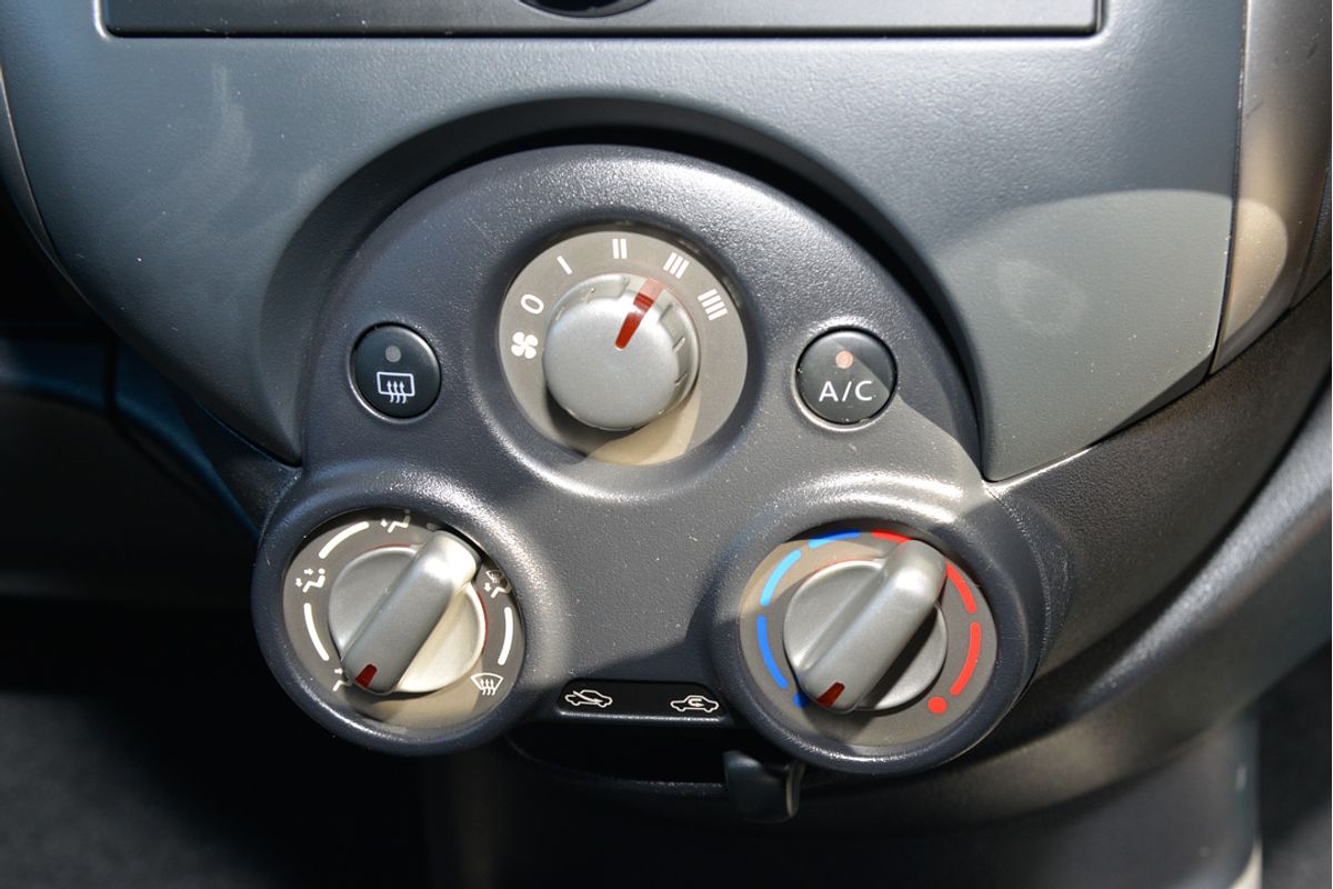2013 Nissan Almera ST N17