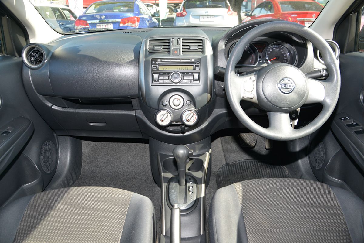 2013 Nissan Almera ST N17