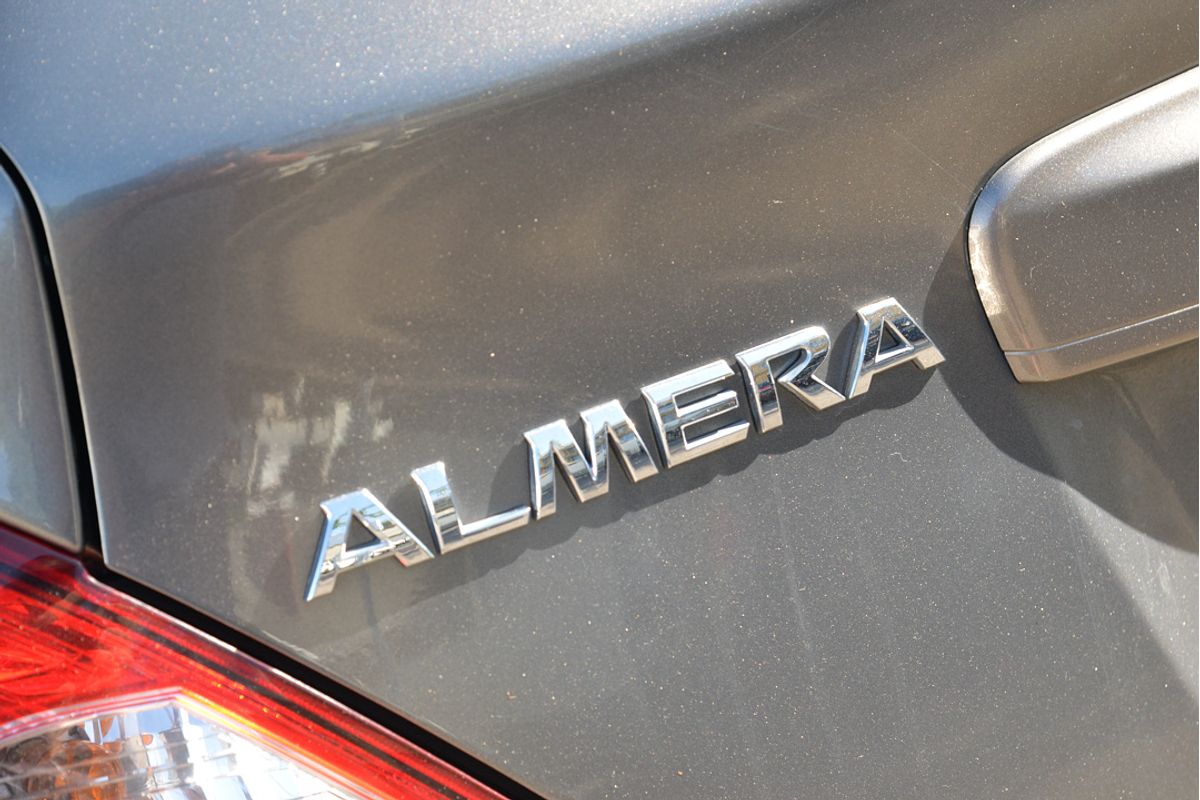 2013 Nissan Almera ST N17