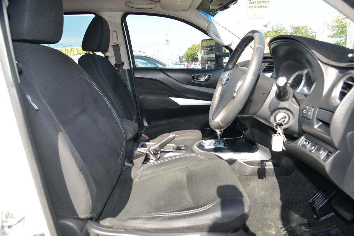 2015 Nissan Navara ST D23 4X4