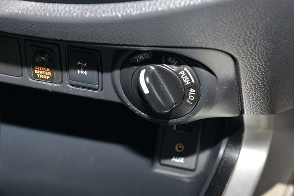 2015 Nissan Navara ST D23 4X4