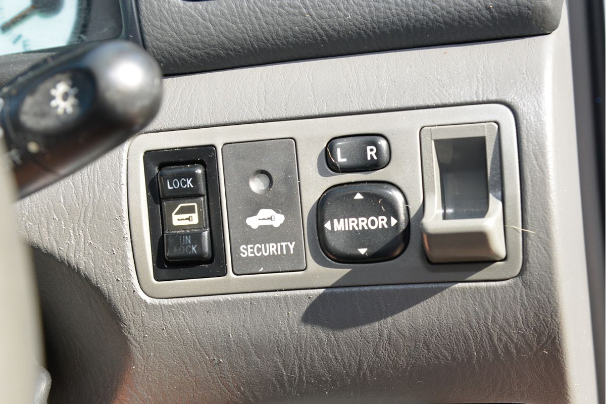 2006 Toyota Corolla Ascent Sport ZZE122R