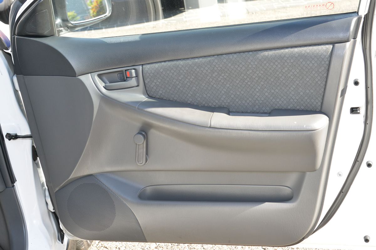 2006 Toyota Corolla Ascent Sport ZZE122R
