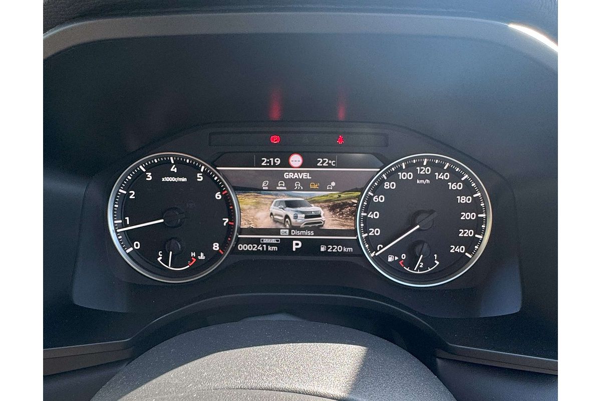 2024 Mitsubishi Outlander LS ZM