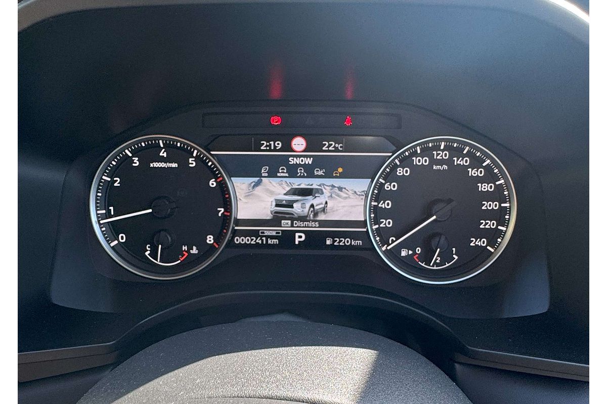 2024 Mitsubishi Outlander LS ZM
