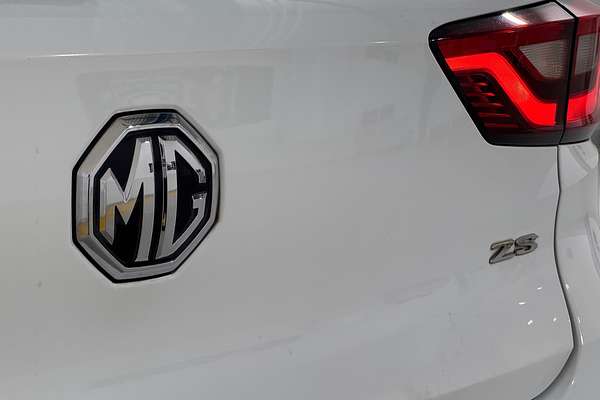 2018 MG ZS Excite AZS1