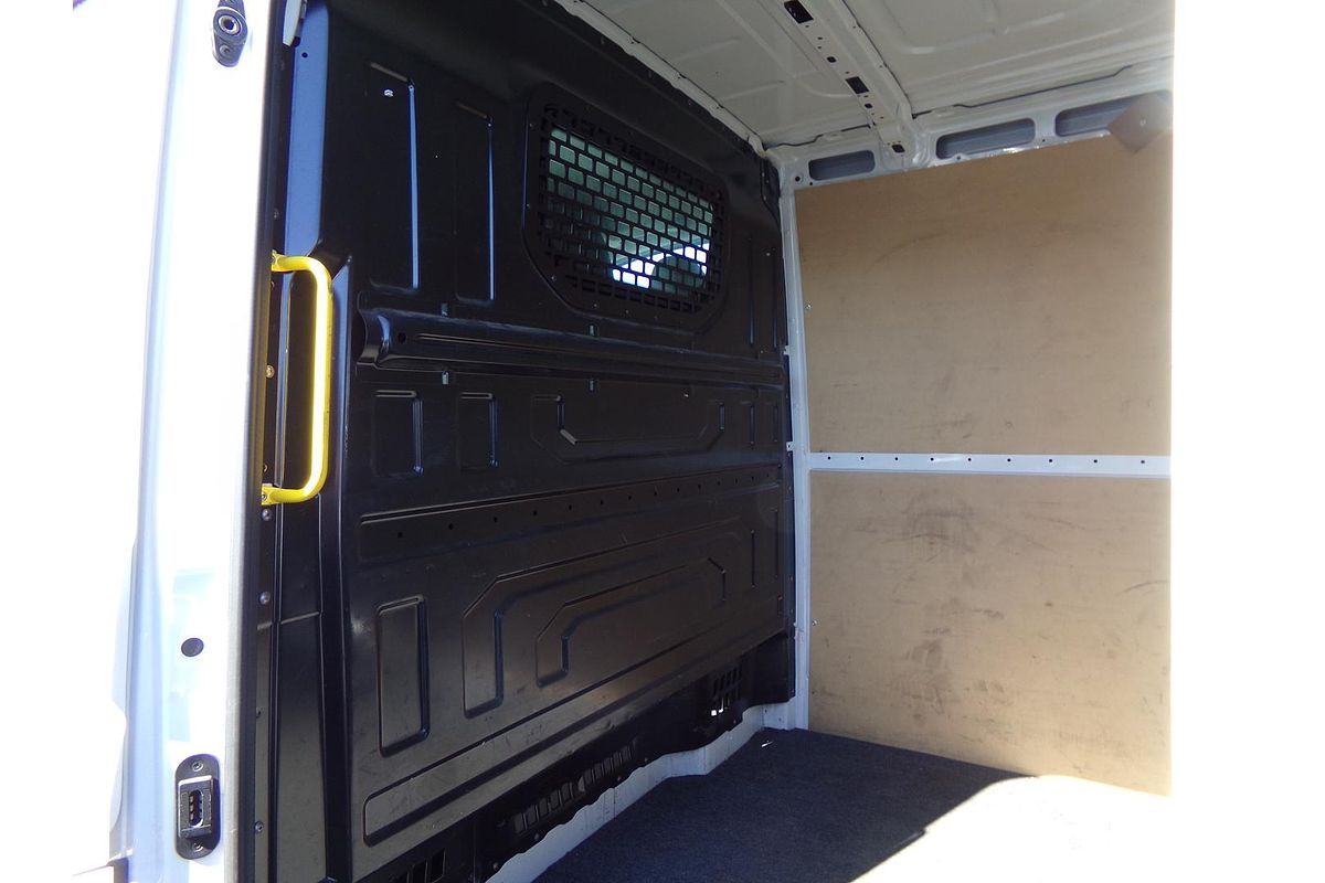 2022 Volkswagen Crafter 35 TDI410 SY1