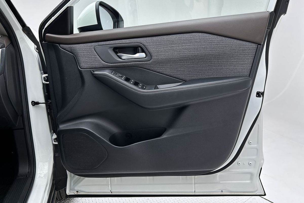2023 Nissan X-TRAIL ST T33