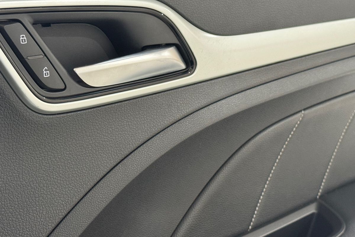 2018 MG ZS Excite AZS1