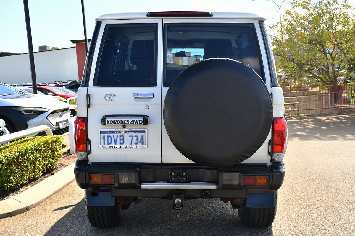 2012 Toyota Landcruiser Workmate VDJ76R