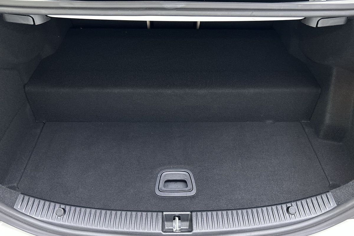 2020 Mercedes-Benz C-Class C300 e W205