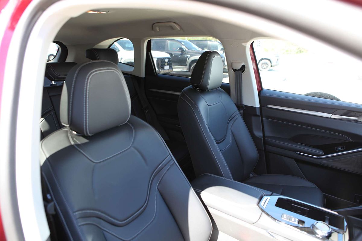 2025 GWM Haval H6 Lux B01