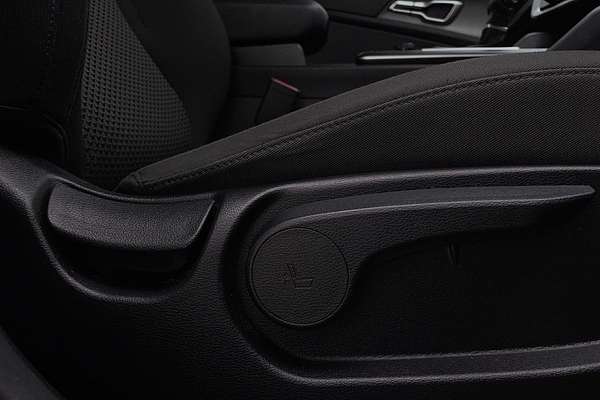 2022 Kia Sportage S NQ5