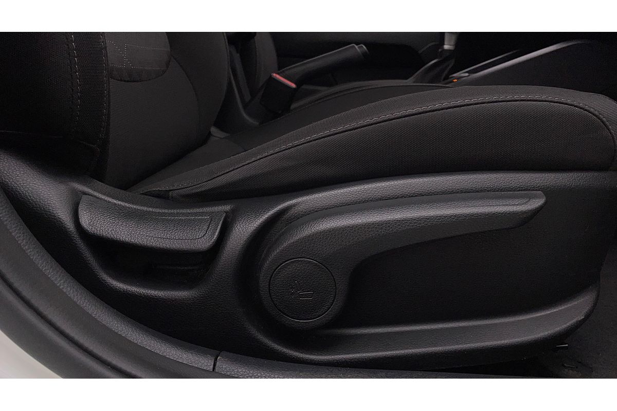 2023 Kia Rio S YB