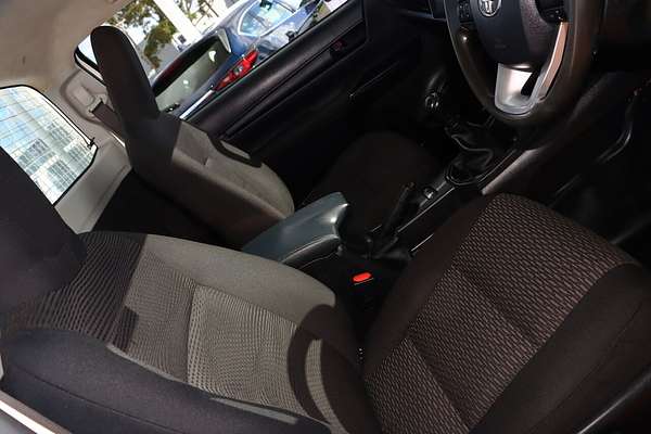 2019 Toyota Hilux SR GUN126R 4X4