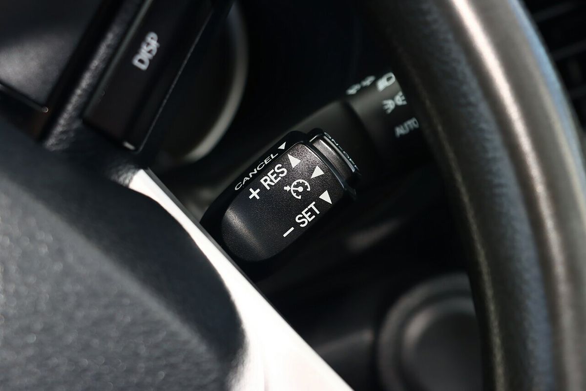 2019 Toyota Hilux SR GUN126R 4X4