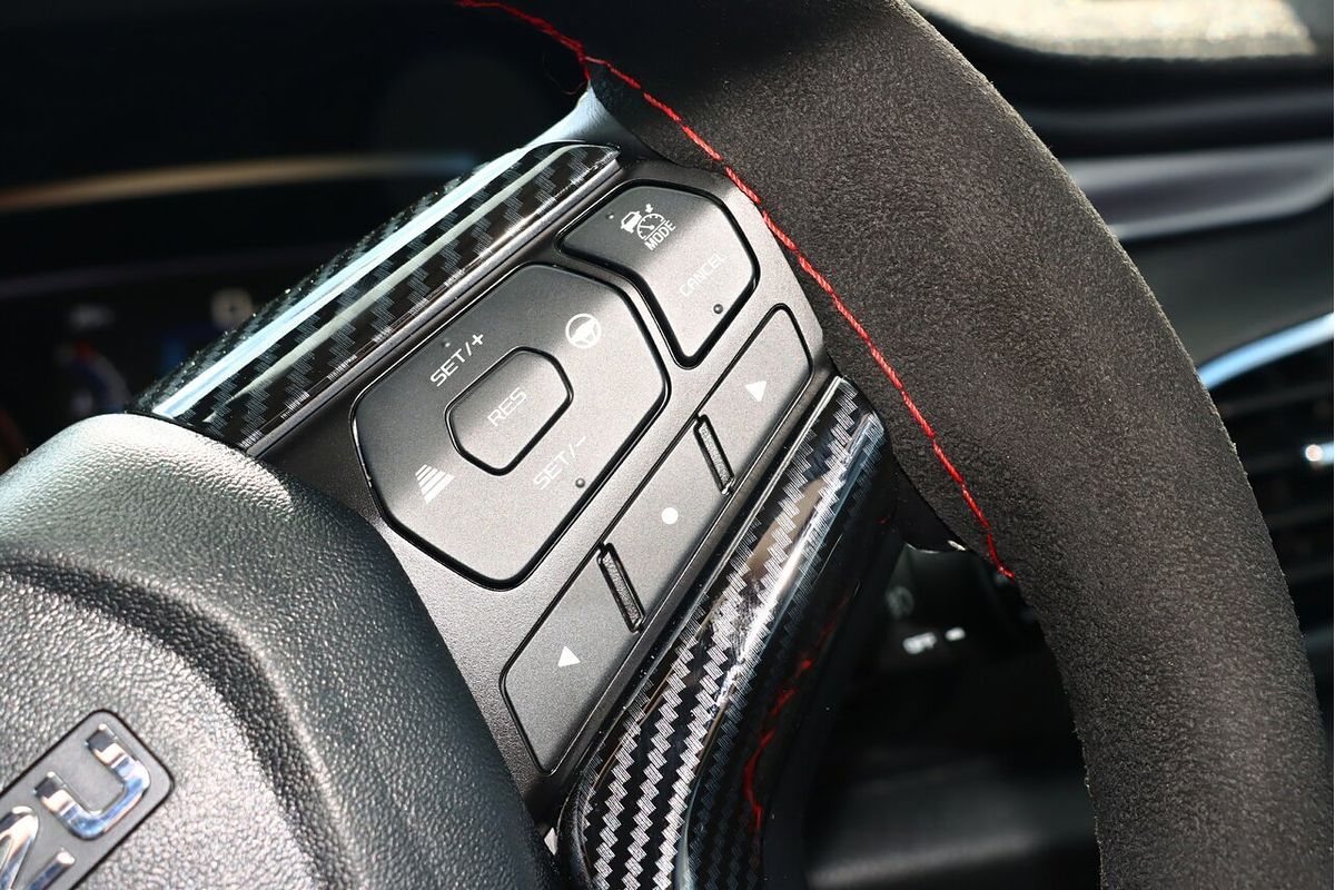 2023 Isuzu MU-X LS-T