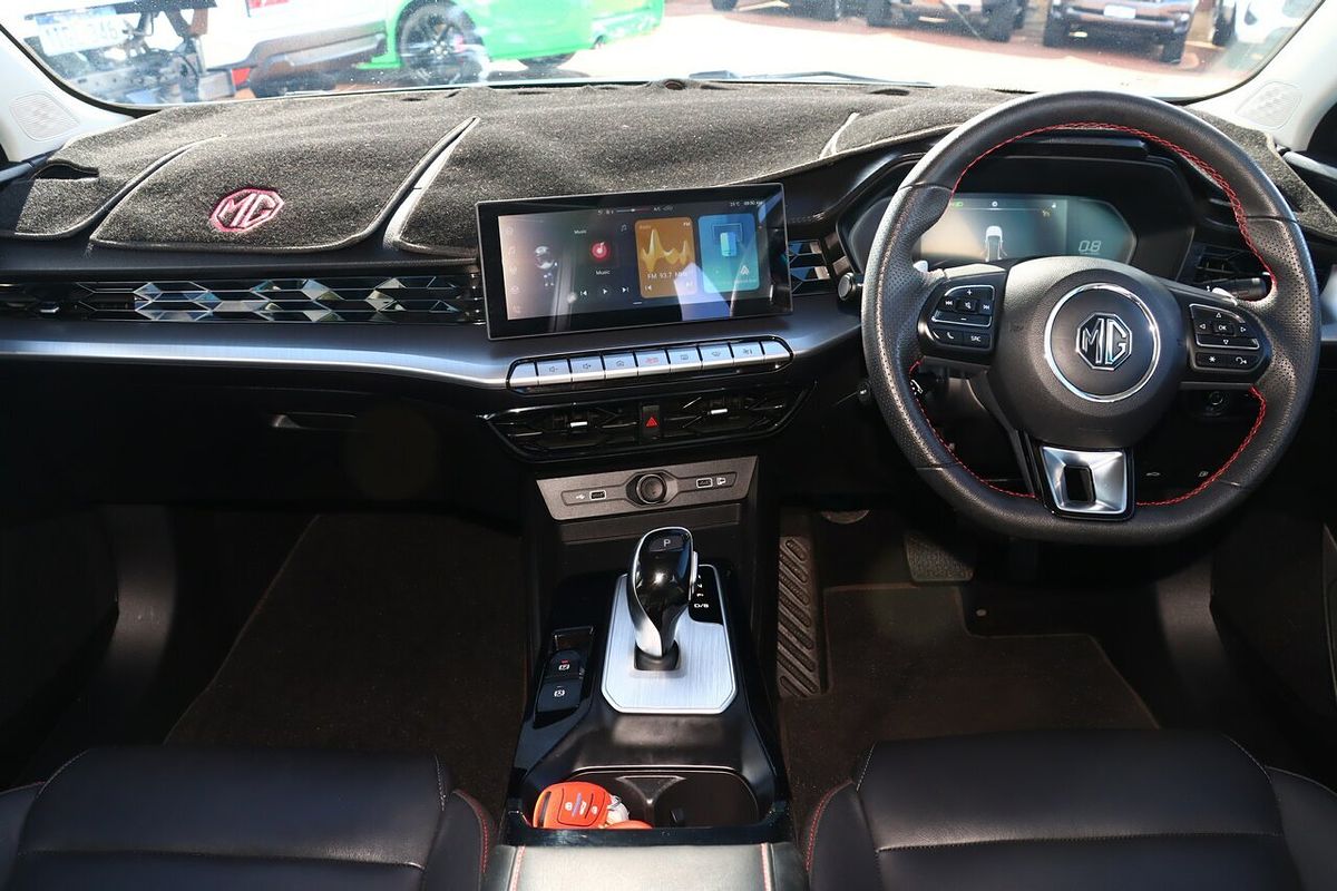 2023 MG MG5 Essence