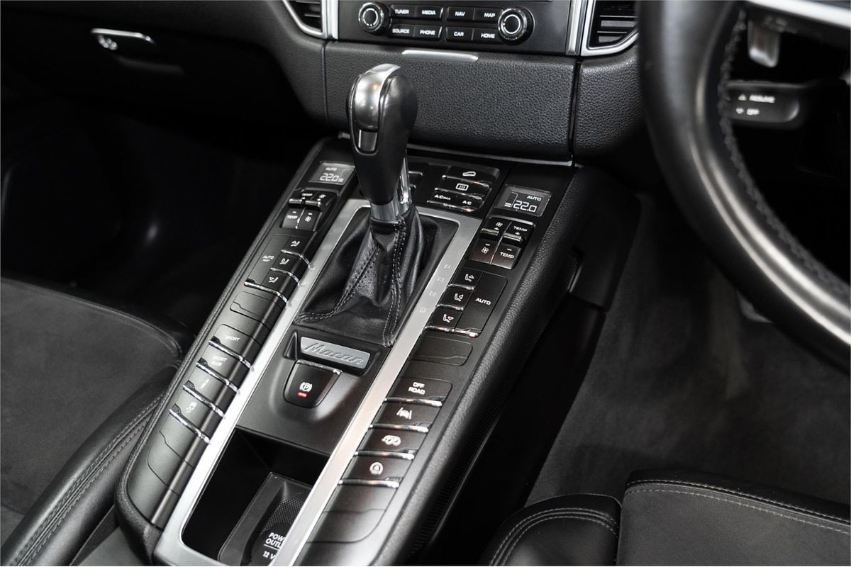2016 Porsche Macan GTS 95B