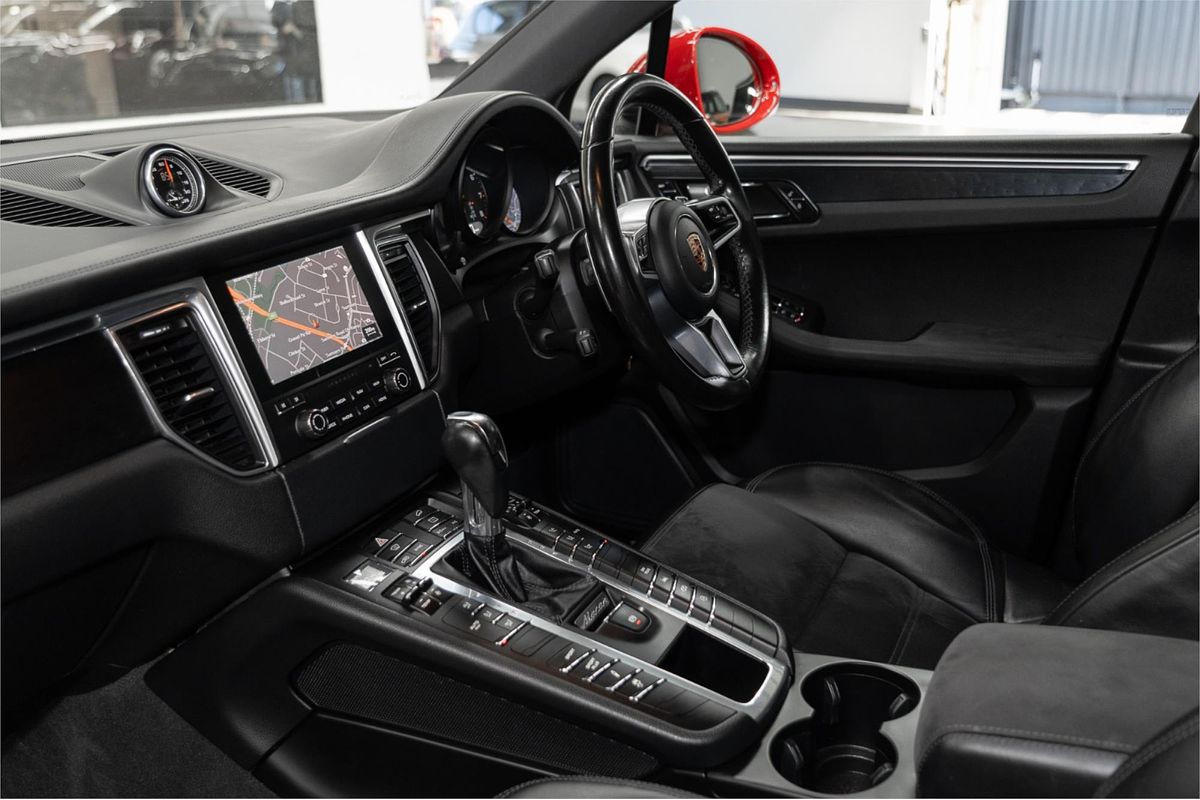 2016 Porsche Macan GTS 95B
