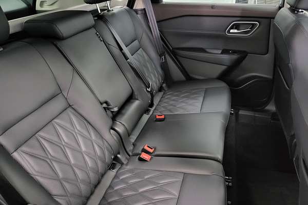 2025 Nissan X-TRAIL Ti-L T33