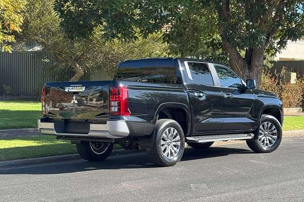 2024 Mitsubishi Triton GLS MV 4X4