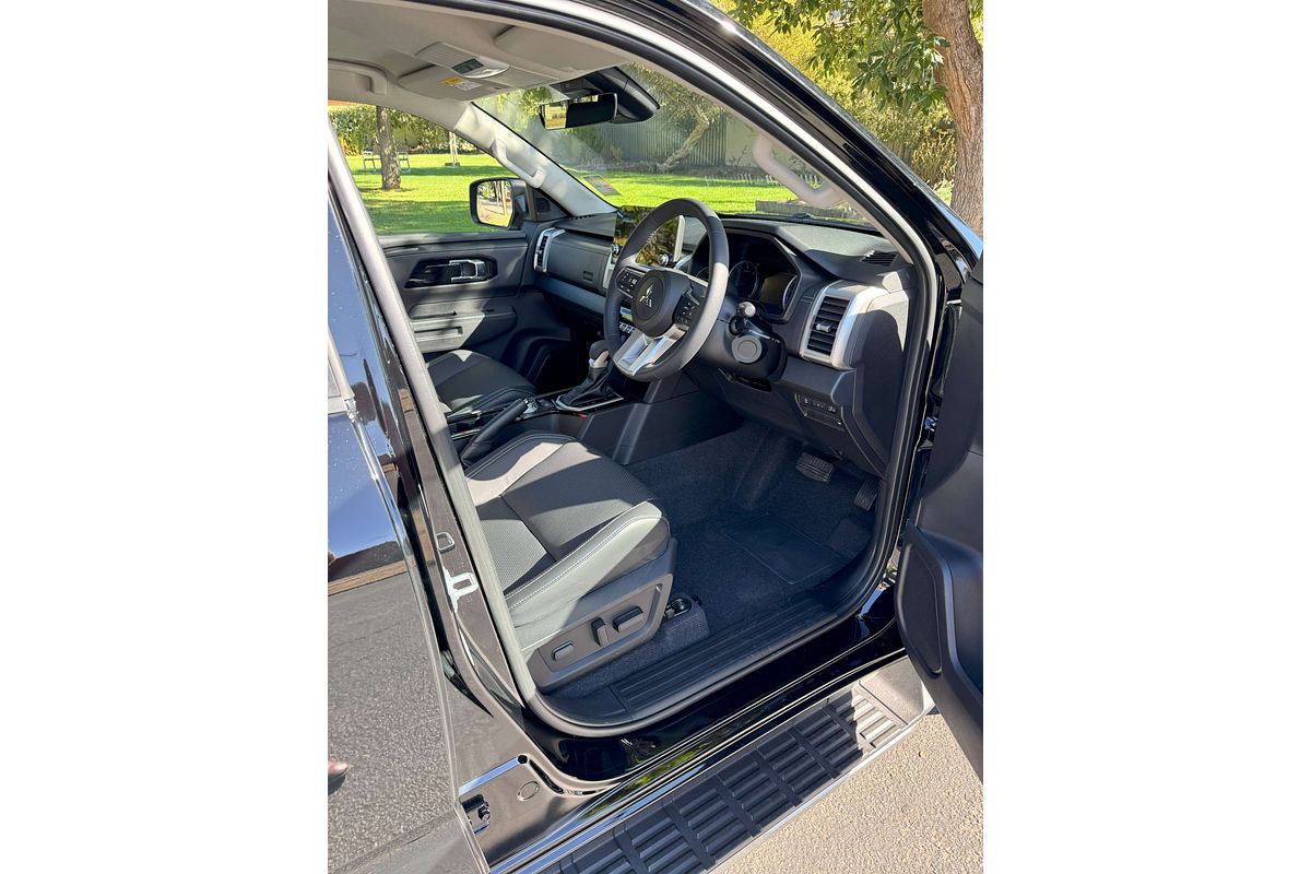 2024 Mitsubishi Triton GLS MV 4X4