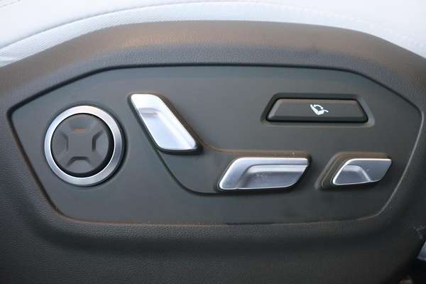 2024 Hyundai Santa Fe Hybrid Calligraphy MX5.V1
