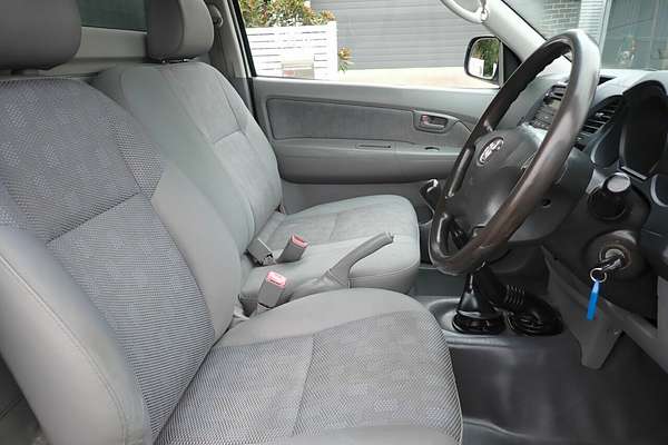 2008 Toyota Hilux SR (4x4) KUN26R 08 Upgrade 4X4
