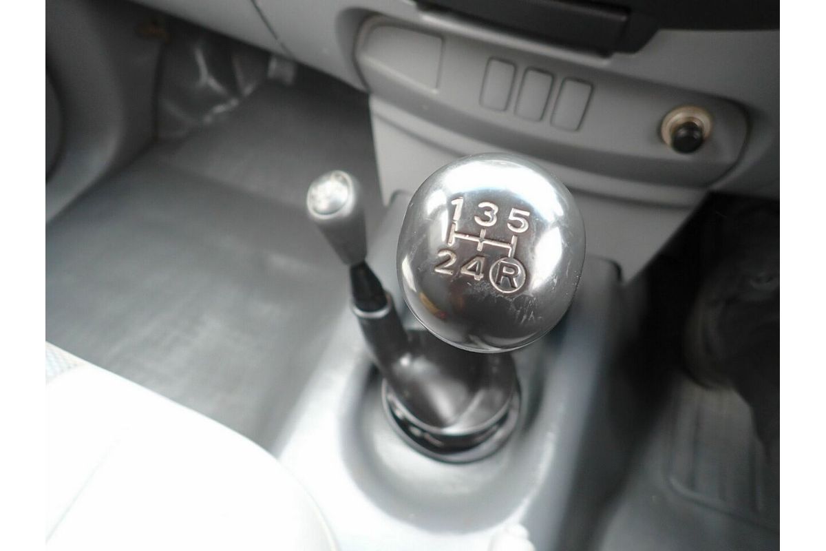 2008 Toyota Hilux SR (4x4) KUN26R 08 Upgrade 4X4