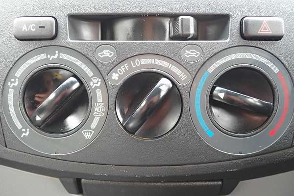 2008 Toyota Hilux SR (4x4) KUN26R 08 Upgrade 4X4