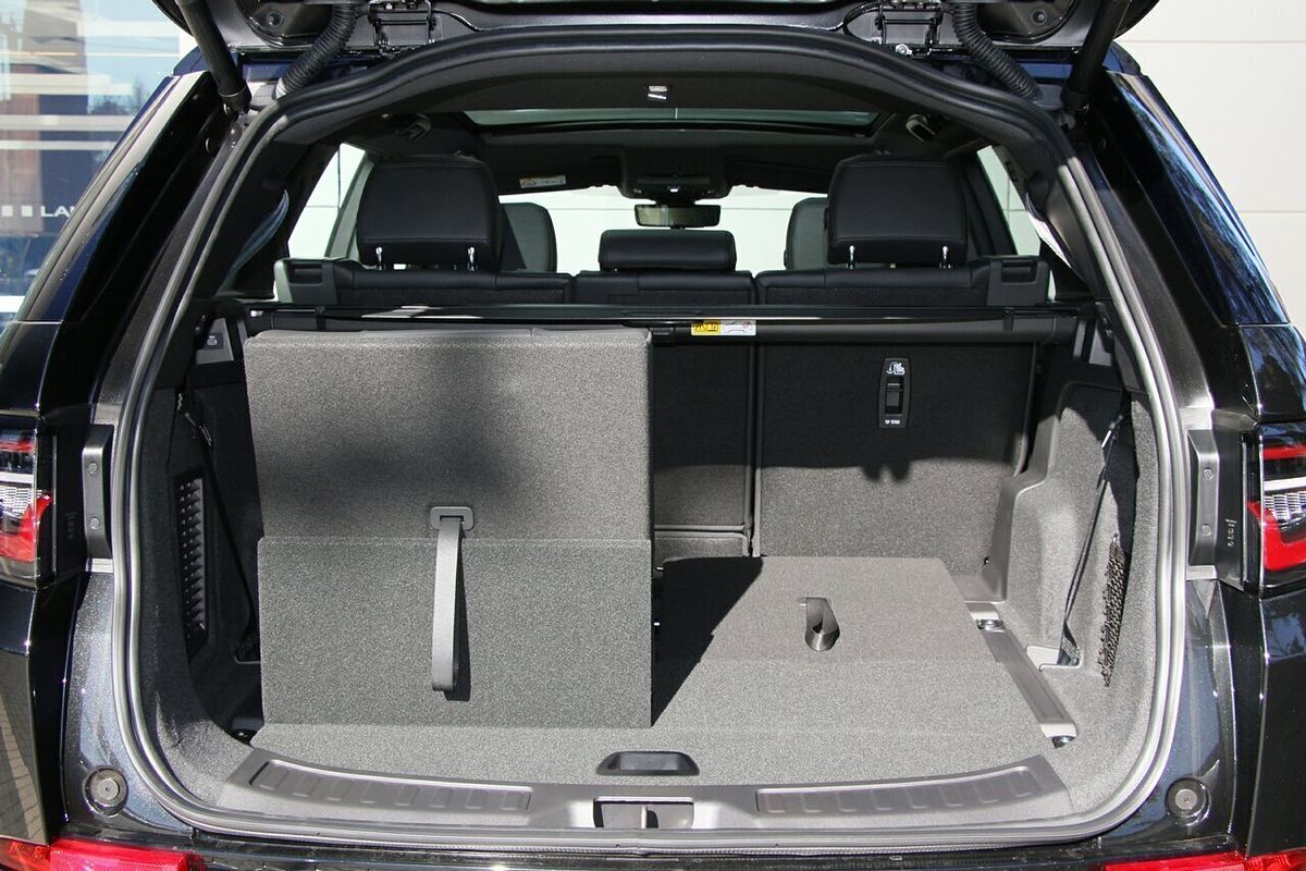 2024 Land Rover Discovery Sport P250 Dynamic SE L550