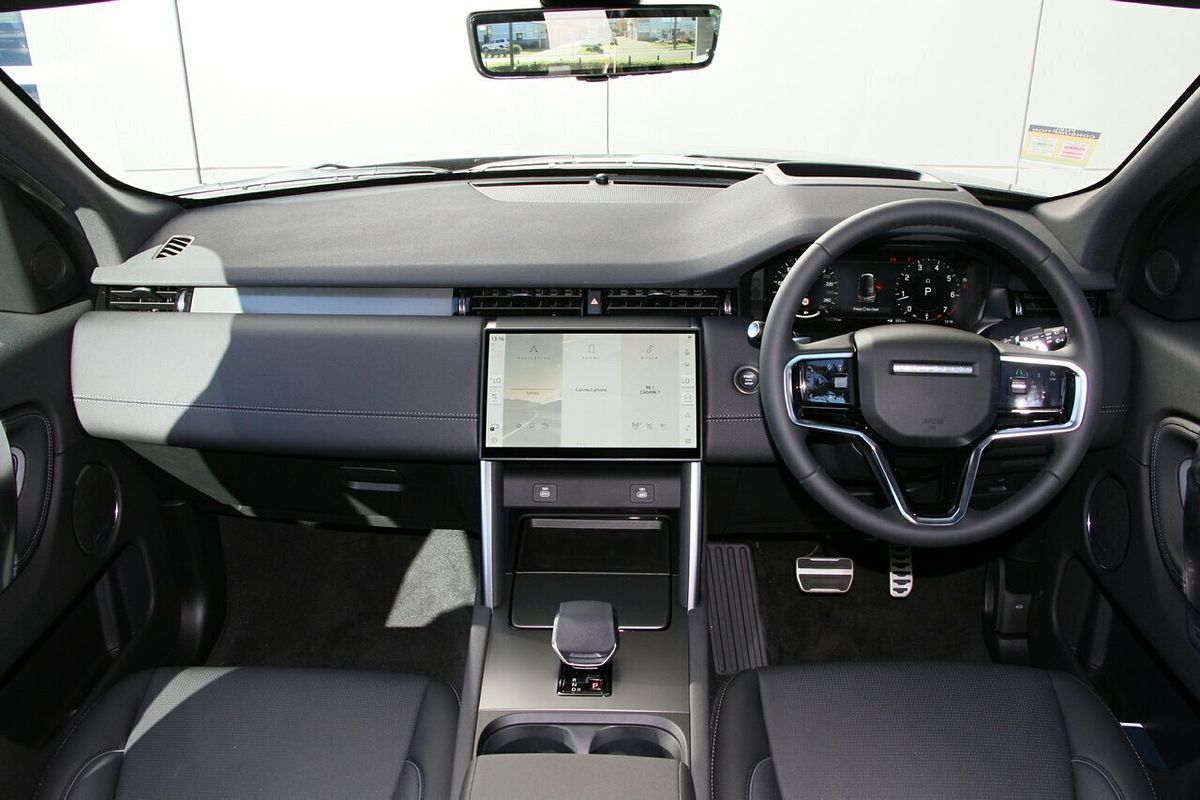 2024 Land Rover Discovery Sport P250 Dynamic SE L550