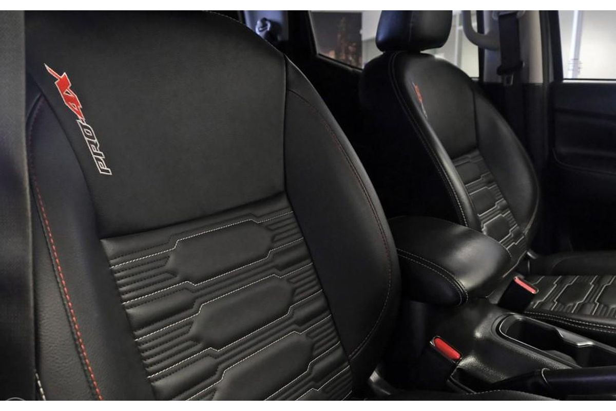 2025 Nissan Navara PRO-4X D23 4X4