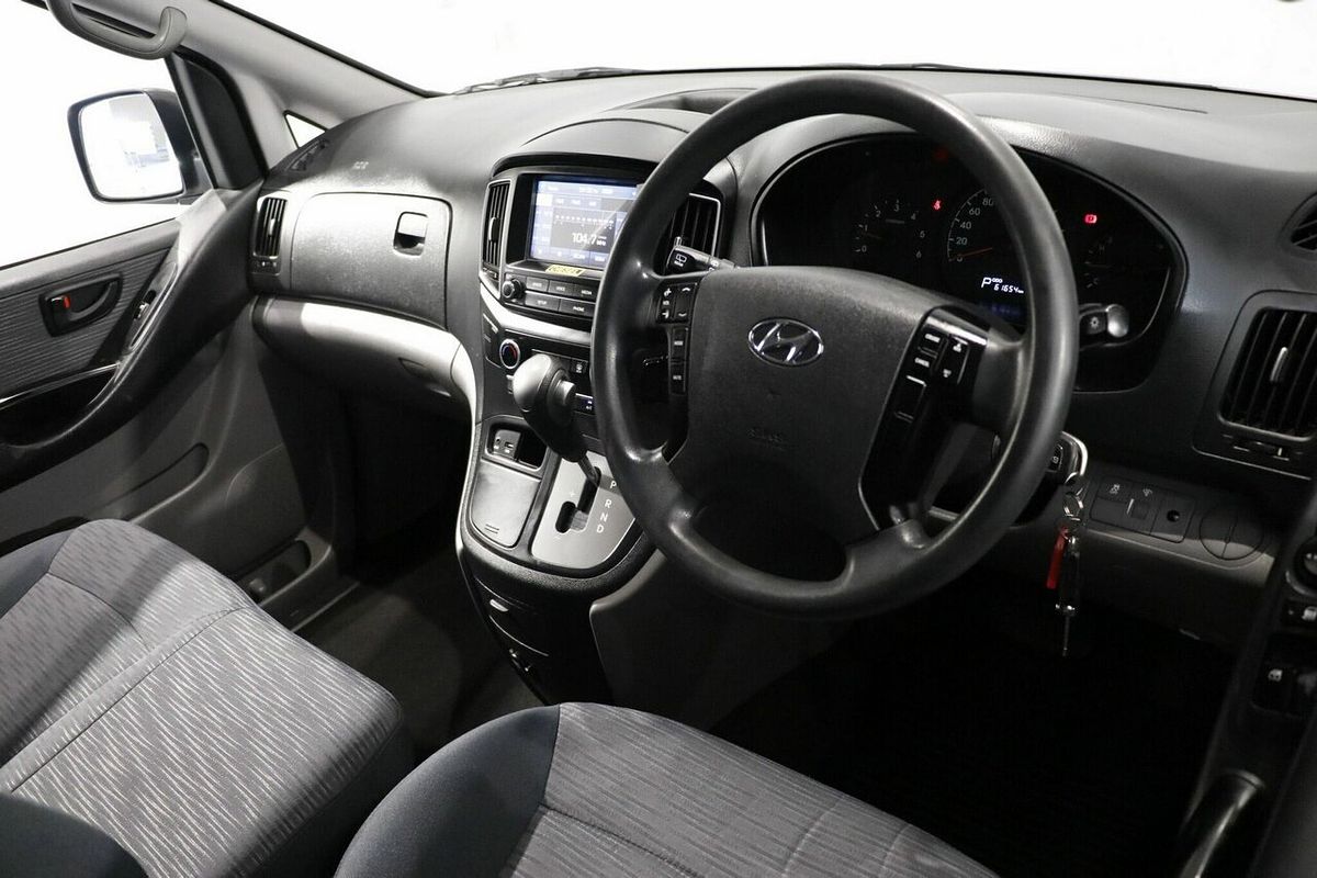 2017 Hyundai iLoad  TQ3-V Series II