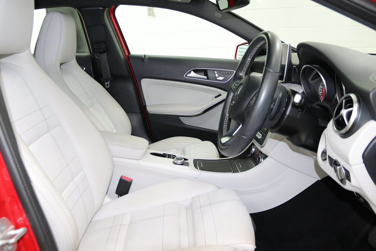 2016 Mercedes-Benz A-Class A200 W176