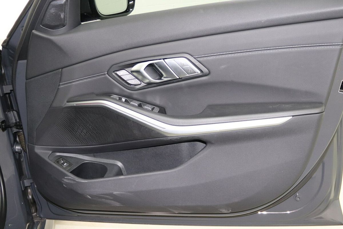 2019 BMW 3 Series 330i M Sport G21
